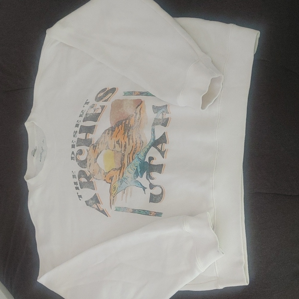 A&F crew neck sweatshirt